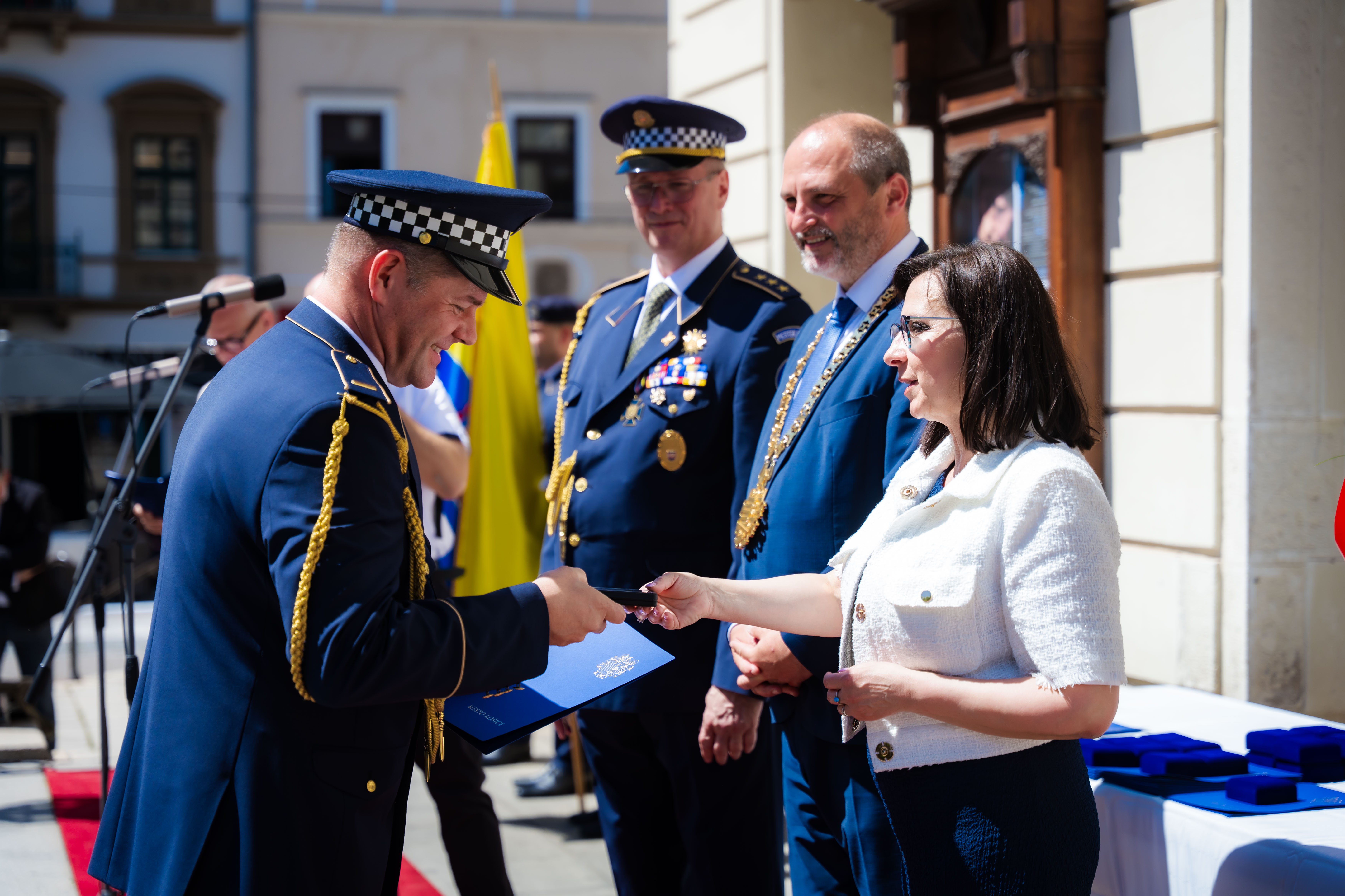 Slavnostne ocenovanie prislusnikov Mestskej policie mesta Kosice -1-105